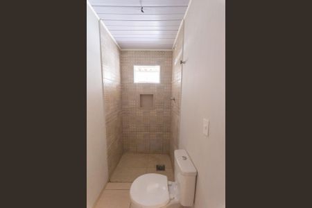 Casa à venda com 192m², 3 quartos e 2 vagas Casa à venda com 192m², 3 quartos e 2 vagasCasa 2- Banheiro