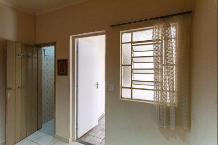 Casa à venda com 192m², 3 quartos e 2 vagas Casa à venda com 192m², 3 quartos e 2 vagasQuarto de Serviço