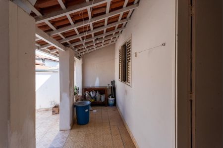 Casa à venda com 192m², 3 quartos e 2 vagas Casa à venda com 192m², 3 quartos e 2 vagasCasa 2- Fachada