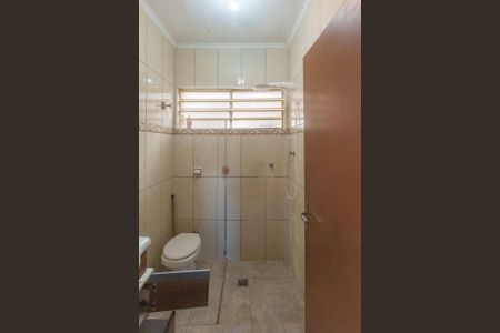 Casa à venda com 192m², 3 quartos e 2 vagas Casa à venda com 192m², 3 quartos e 2 vagasBanheiro