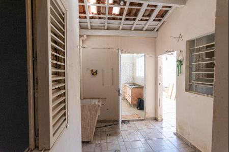 Casa à venda com 192m², 3 quartos e 2 vagas Casa à venda com 192m², 3 quartos e 2 vagasÁrea de Serviço