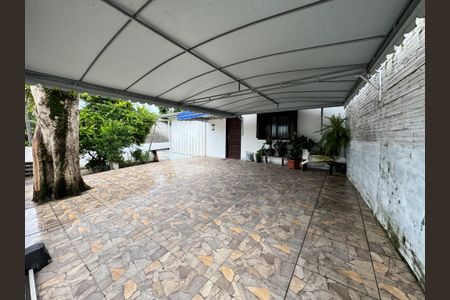 Casa à venda com 120m², 2 quartos e 2 vagas Casa à venda com 120m², 2 quartos e 2 vagasGaragem