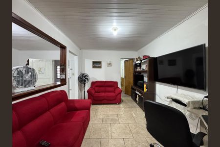 Casa à venda com 120m², 2 quartos e 2 vagas Casa à venda com 120m², 2 quartos e 2 vagasSala
