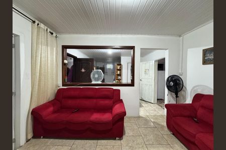 Casa à venda com 120m², 2 quartos e 2 vagas Casa à venda com 120m², 2 quartos e 2 vagasSala