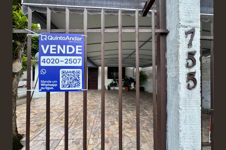 Casa à venda com 120m², 2 quartos e 2 vagas Casa à venda com 120m², 2 quartos e 2 vagasPlaca