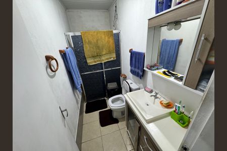 Casa à venda com 120m², 2 quartos e 2 vagas Casa à venda com 120m², 2 quartos e 2 vagasBanheiro