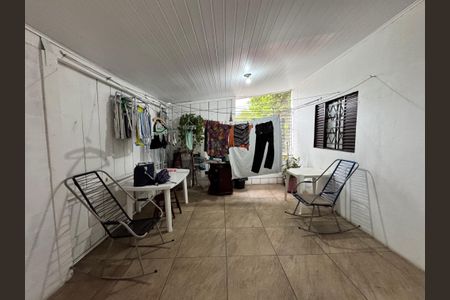 Casa à venda com 120m², 2 quartos e 2 vagas Casa à venda com 120m², 2 quartos e 2 vagasÁrea de Serviço