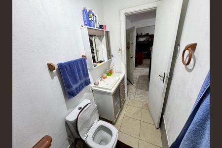 Casa à venda com 120m², 2 quartos e 2 vagas Casa à venda com 120m², 2 quartos e 2 vagasBanheiro