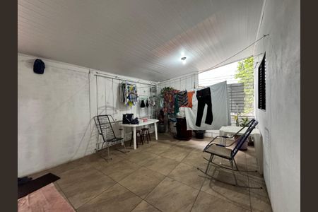 Casa à venda com 120m², 2 quartos e 2 vagas Casa à venda com 120m², 2 quartos e 2 vagasÁrea de Serviço