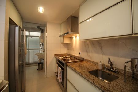Apartamento à venda com 129m², 3 quartos e 2 vagasCozinha