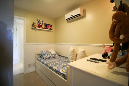 Apartamento à venda com 129m², 3 quartos e 2 vagasQuarto 2