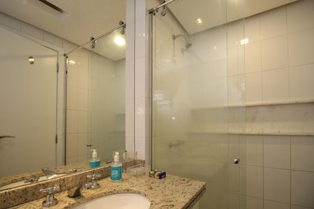 Apartamento à venda com 129m², 3 quartos e 2 vagasBanheiro da Suíte