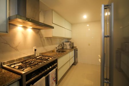 Apartamento à venda com 129m², 3 quartos e 2 vagasCozinha