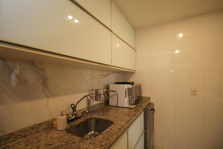 Apartamento à venda com 129m², 3 quartos e 2 vagasCozinha