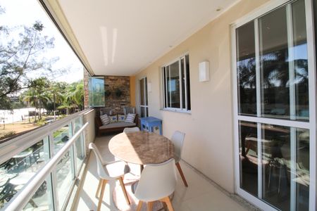 Apartamento à venda com 129m², 3 quartos e 2 vagasVaranda