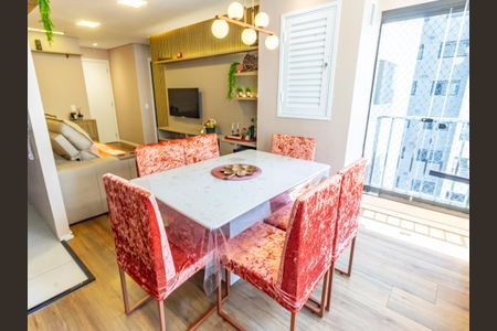 Apartamento para alugar com 60m², 2 quartos e 1 vagaVaranda