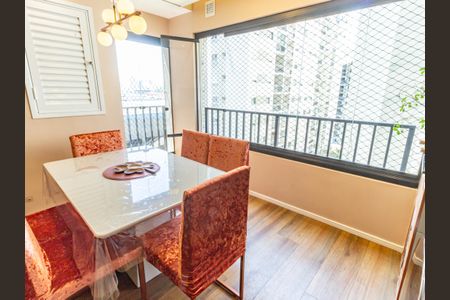 Apartamento para alugar com 60m², 2 quartos e 1 vagaVaranda