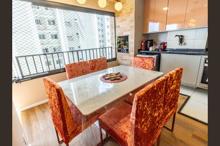 Apartamento para alugar com 60m², 2 quartos e 1 vagaVaranda