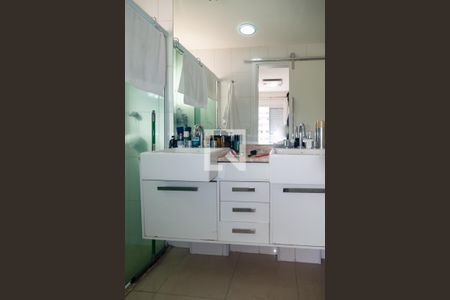 Apartamento para alugar com 123m², 3 quartos e 2 vagas