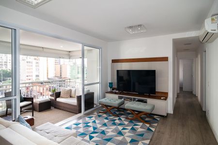 Sala de apartamento à venda com 3 quartos, 123m² em Consolação, São Paulo