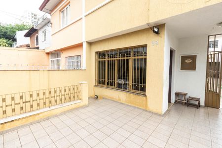 Casa à venda com 130m², 3 quartos e 2 vagas Casa à venda com 130m², 3 quartos e 2 vagasVaranda