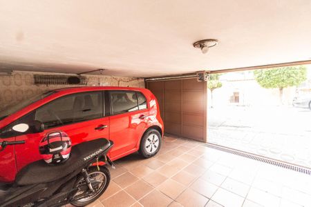 Casa à venda com 130m², 3 quartos e 2 vagas Casa à venda com 130m², 3 quartos e 2 vagasGaragem