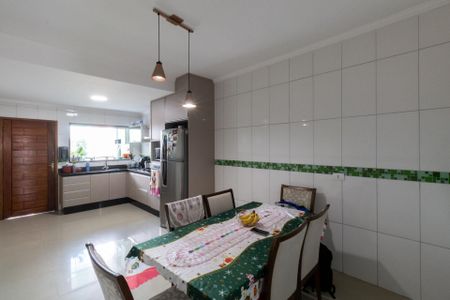 Casa à venda com 80m², 3 quartos e 4 vagas Casa à venda com 80m², 3 quartos e 4 vagasCozinha