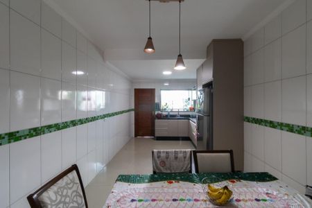 Casa à venda com 80m², 3 quartos e 4 vagas Casa à venda com 80m², 3 quartos e 4 vagasCozinha