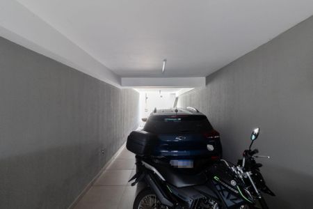 Casa à venda com 80m², 3 quartos e 4 vagas Casa à venda com 80m², 3 quartos e 4 vagasGaragem