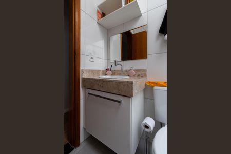 Casa à venda com 80m², 3 quartos e 4 vagas Casa à venda com 80m², 3 quartos e 4 vagasBanheiro