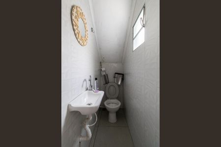 Casa à venda com 80m², 3 quartos e 4 vagas Casa à venda com 80m², 3 quartos e 4 vagasLavabo Externo