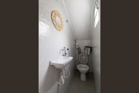 Casa à venda com 80m², 3 quartos e 4 vagas Casa à venda com 80m², 3 quartos e 4 vagasLavabo Externo