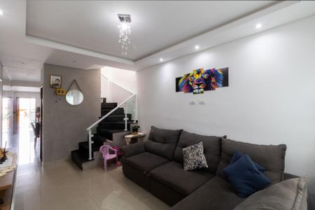 Casa à venda com 80m², 3 quartos e 4 vagas Casa à venda com 80m², 3 quartos e 4 vagasSala