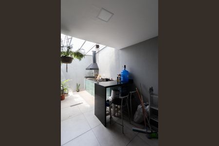 Casa à venda com 80m², 3 quartos e 4 vagas Casa à venda com 80m², 3 quartos e 4 vagasChurrasqueira