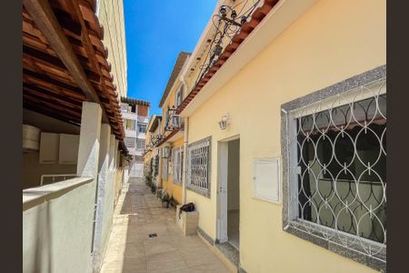 Casa à venda com 55m², 2 quartos e sem vagaVila