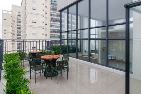 Studio à venda com 27m², 1 quarto e sem vagaRooftop - Piscina