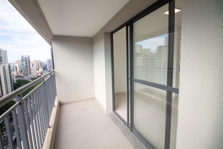 Studio à venda com 27m², 1 quarto e sem vaga Studio à venda com 27m², 1 quarto e sem vagaVaranda