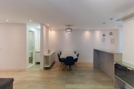 Apartamento à venda com 65m², 2 quartos e 1 vagaSala