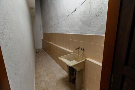 Casa para alugar com 50m², 2 quartos e 1 vagaÁrea de Serviço