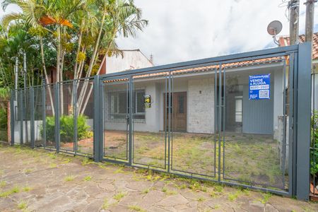 Casa à venda com 150m², 3 quartos e 3 vagas Casa à venda com 150m², 3 quartos e 3 vagasFachada