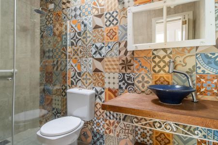 Casa à venda com 150m², 3 quartos e 3 vagas Casa à venda com 150m², 3 quartos e 3 vagasBanheiro Social