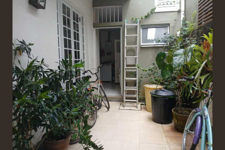 Casa de condomínio à venda com 192m², 4 quartos e 1 vaga