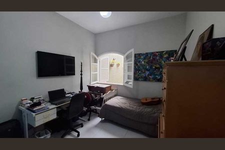 Casa de condomínio à venda com 192m², 4 quartos e 1 vaga