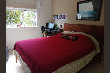 Casa de condomínio à venda com 192m², 4 quartos e 1 vaga