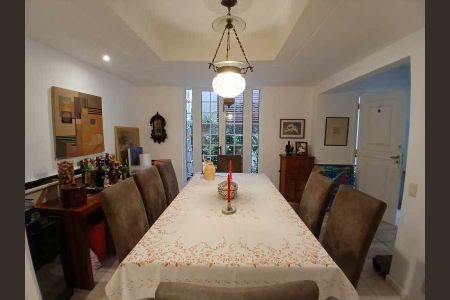 Casa de condomínio à venda com 192m², 4 quartos e 1 vaga