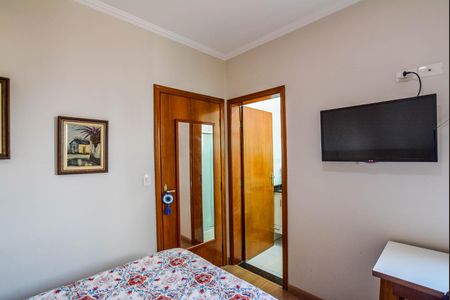 Apartamento à venda com 166m², 3 quartos e 2 vagas Apartamento à venda com 166m², 3 quartos e 2 vagasQuarto Suíte