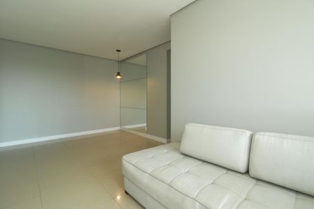 Apartamento à venda com 74m², 3 quartos e 1 vagaSala