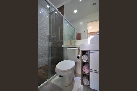 Apartamento à venda com 75m², 3 quartos e 2 vagasQuarto 1 - Suíte Banheiro 