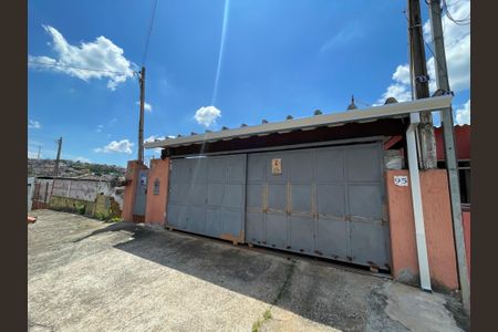 Casa para alugar com 200m², 1 quarto e sem vaga Casa para alugar com 200m², 1 quarto e sem vagaFachada