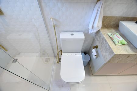 Casa de condomínio à venda com 398m², 4 quartos e 6 vagasBanheiro 3